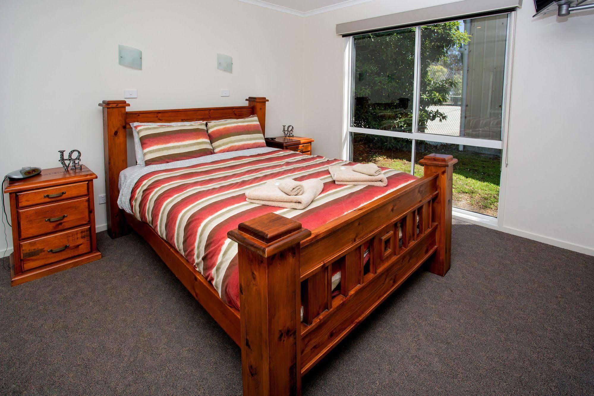 Big4 Whiters Holiday Village Lakes Entrance Exterior foto
